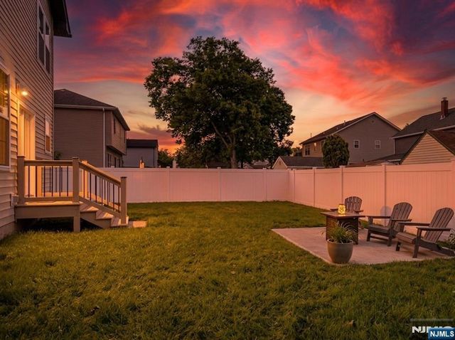 588 Maple Avenue, Saddle Brook, NJ 07663