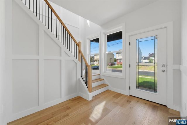 588 Maple Avenue, Saddle Brook, NJ 07663