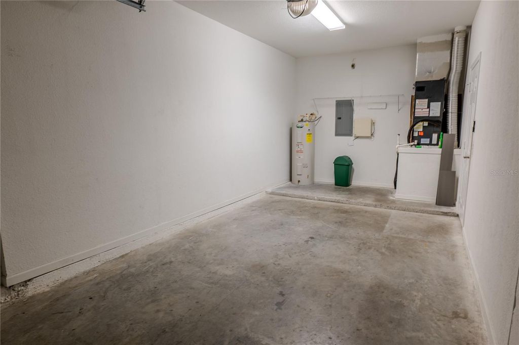 Image 19 of property listing at 8208 DOWNPATRICK COURT, Tampa, FL 33610