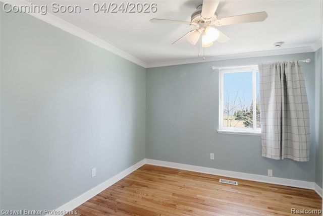 470 Crystalia Street, Commerce Twp, MI 48382