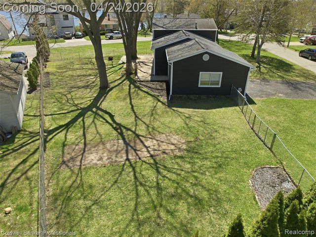 470 Crystalia Street, Commerce Twp, MI 48382