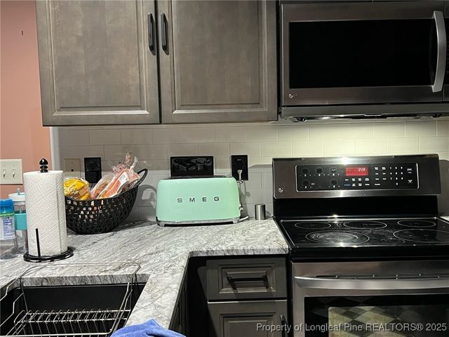 707 Connaly Drive, Hope Mills, NC 28348