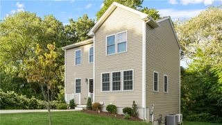 8 SeaBreeze Terrace, Warwick, RI 02886