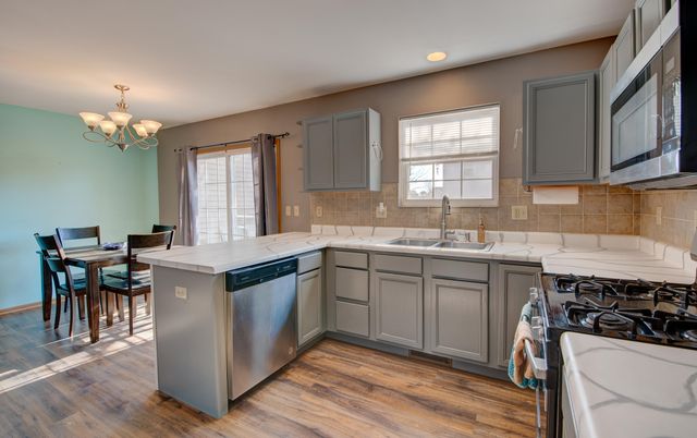 6717 Blackstone Circle, Portage, IN 46368