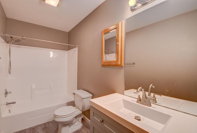 6717 Blackstone Circle, Portage, IN 46368