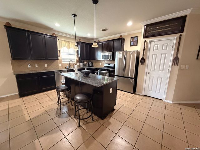 7150 Capricorn Way, Converse, TX 78109