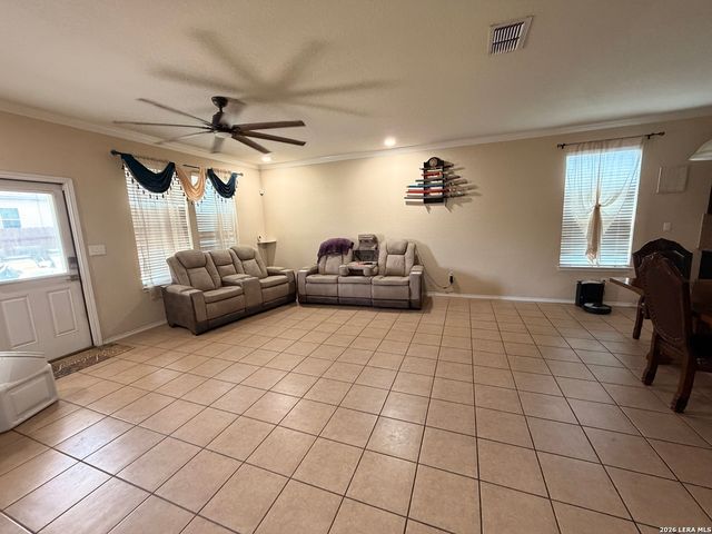 7150 Capricorn Way, Converse, TX 78109