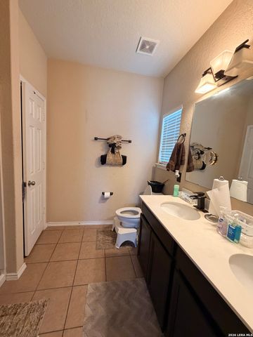 7150 Capricorn Way, Converse, TX 78109