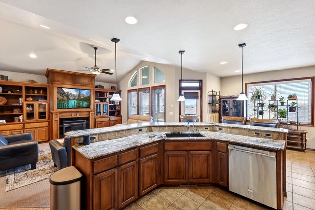 729 MONTAGUE Dr, Cheney, WA 99004