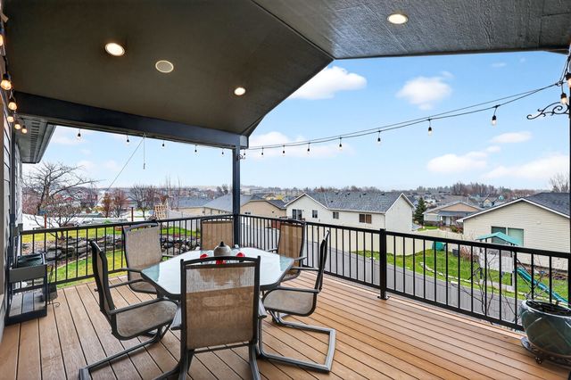 729 MONTAGUE Dr, Cheney, WA 99004