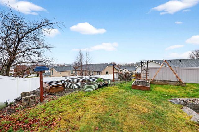 729 MONTAGUE Dr, Cheney, WA 99004