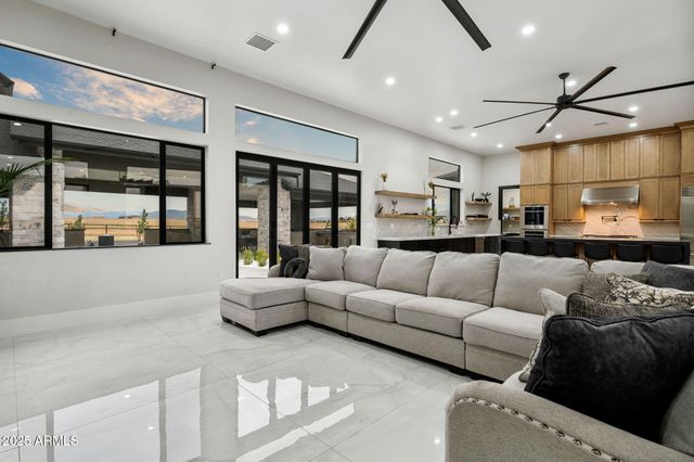 6873 E Camden Lane, Prescott Valley, AZ 86315