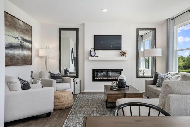 1030 Emerald Drive, Montgomery, IL 60538