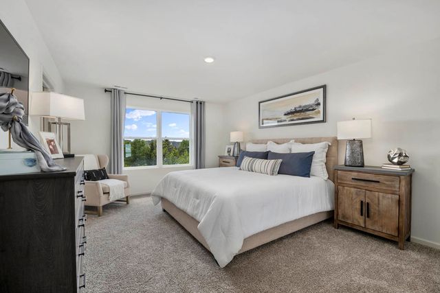 1030 Emerald Drive, Montgomery, IL 60538