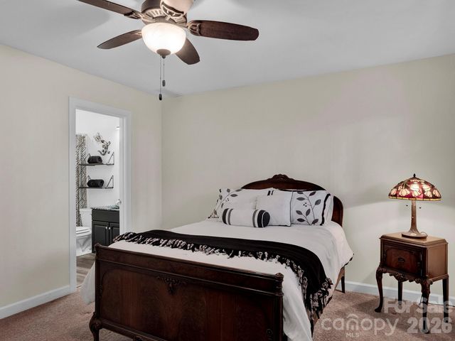 14526 Waterside Drive, Charlotte, NC 28278