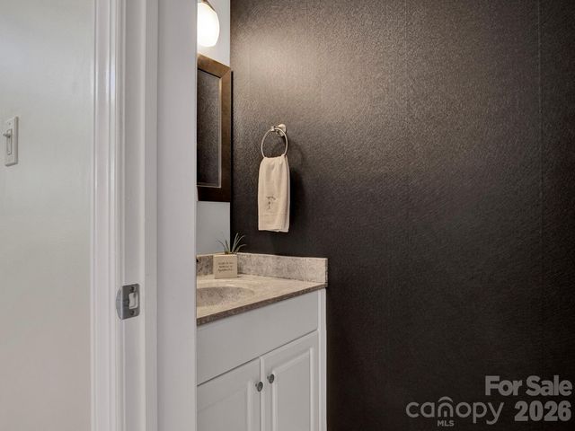 14526 Waterside Drive, Charlotte, NC 28278