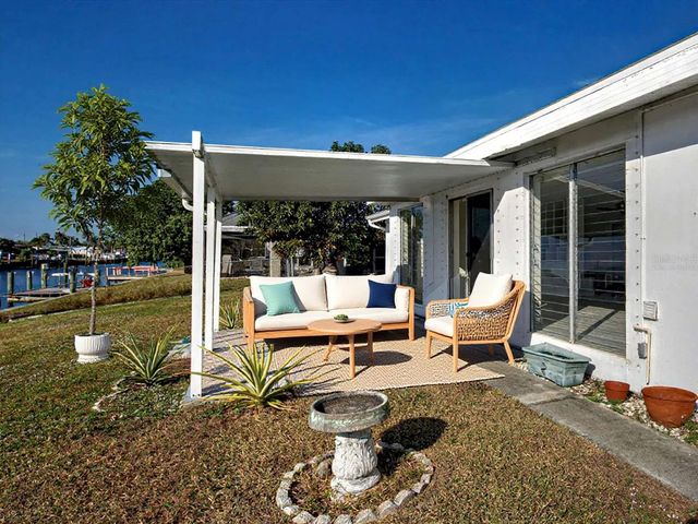 534 LINDLEY TERRACE, Port Charlotte, FL 33952