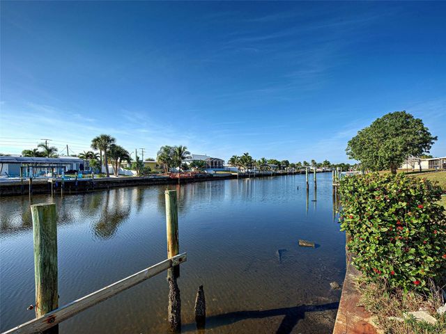 534 LINDLEY TERRACE, Port Charlotte, FL 33952