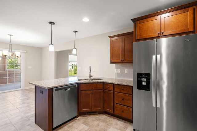 350 Waterford Circle N, Schererville, IN 46375