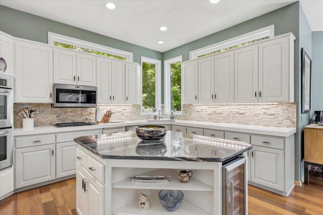 4170 Dallas Lane N, Plymouth, MN 55446
