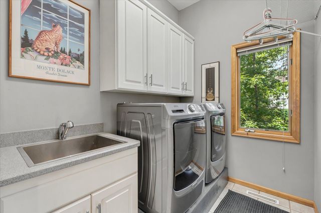 4170 Dallas Lane N, Plymouth, MN 55446