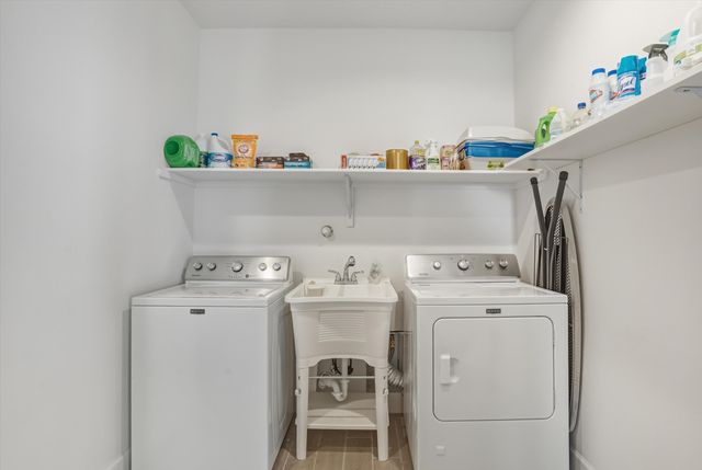 2509 McCauley Loop NE, Rio Rancho, NM 87144