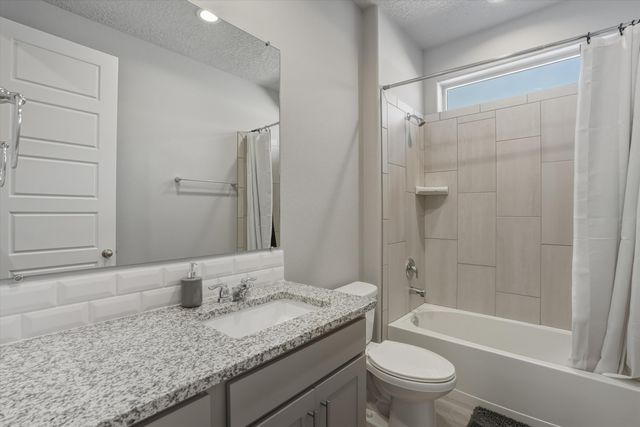 2509 McCauley Loop NE, Rio Rancho, NM 87144