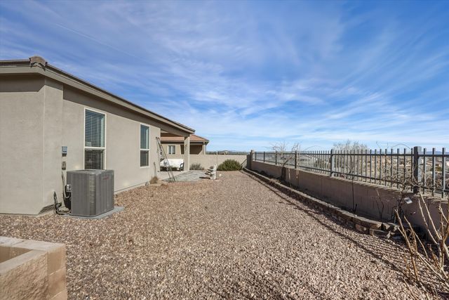 2509 McCauley Loop NE, Rio Rancho, NM 87144