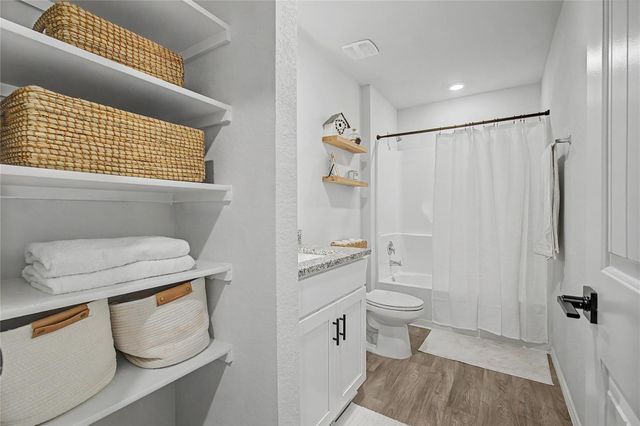 118 Barton Creek Drive, Huntsville, TX 77340