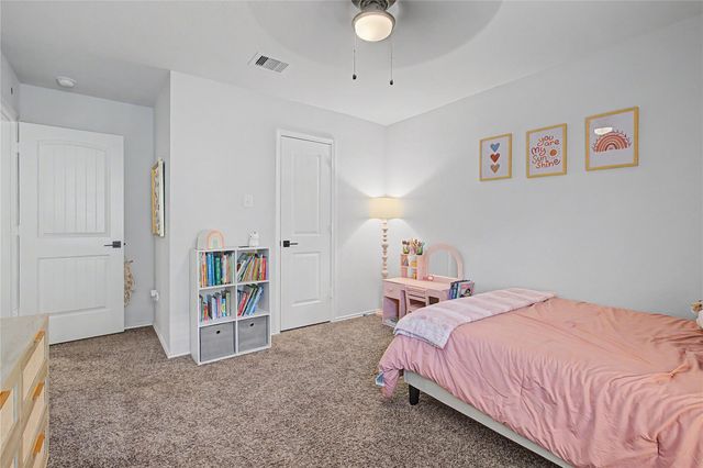 118 Barton Creek Drive, Huntsville, TX 77340