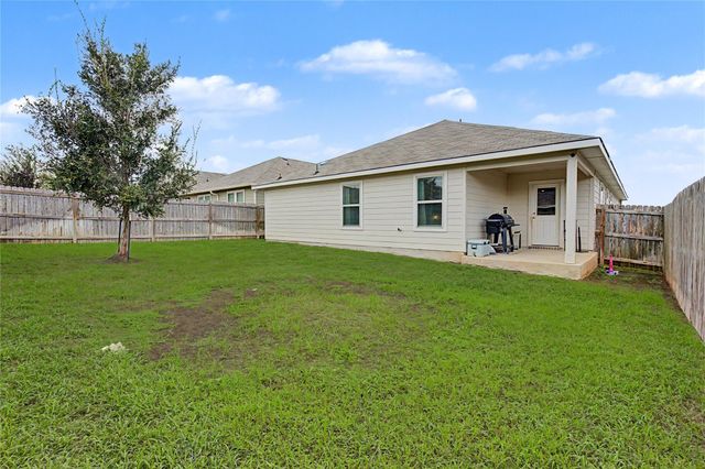 118 Barton Creek Drive, Huntsville, TX 77340