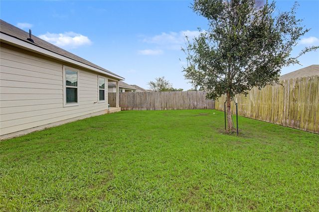 118 Barton Creek Drive, Huntsville, TX 77340
