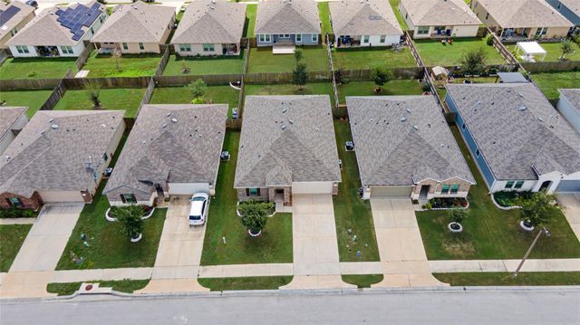 118 Barton Creek Drive, Huntsville, TX 77340