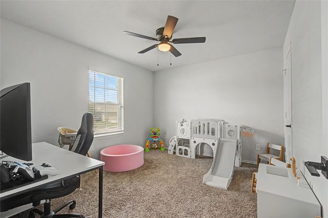 118 Barton Creek Drive, Huntsville, TX 77340