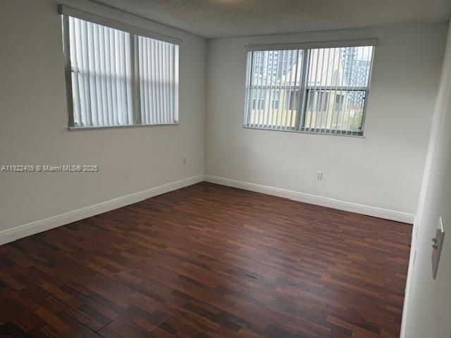 8333 Lake Dr 502, Doral, FL 33166