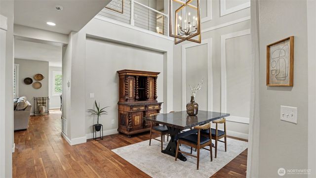 25500 SE 274th Place, Maple Valley, WA 98032