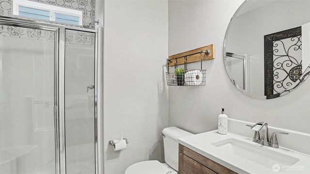 25500 SE 274th Place, Maple Valley, WA 98032