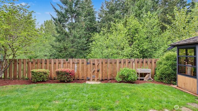 25500 SE 274th Place, Maple Valley, WA 98032