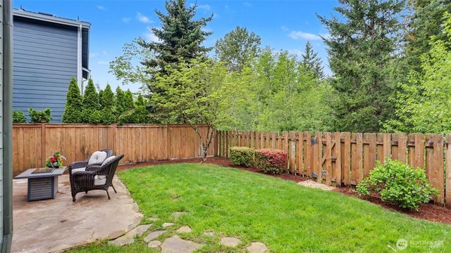 25500 SE 274th Place, Maple Valley, WA 98032