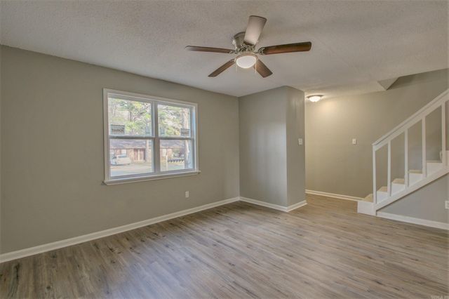 1900 Labette Manor Drive, Little Rock, AR 72205
