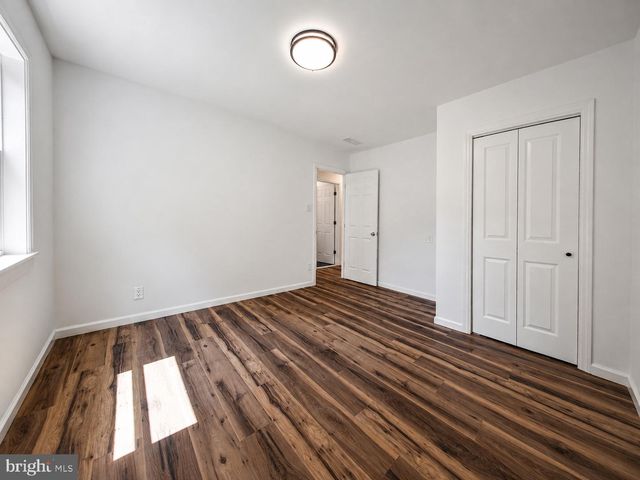 3 FERN CIR, West Berlin, NJ 08091