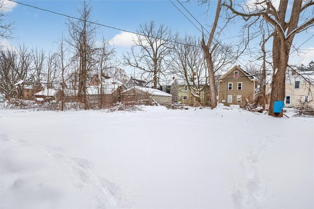 88 Gardiner Avenue, Rochester, NY 14611