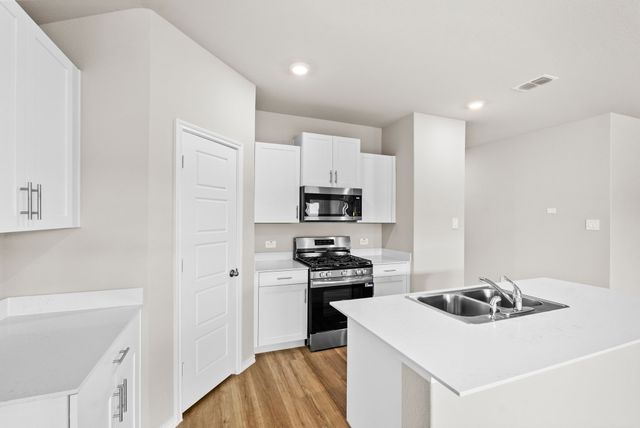 4217 Trickling Creek Lane, Fort Worth, TX 76036