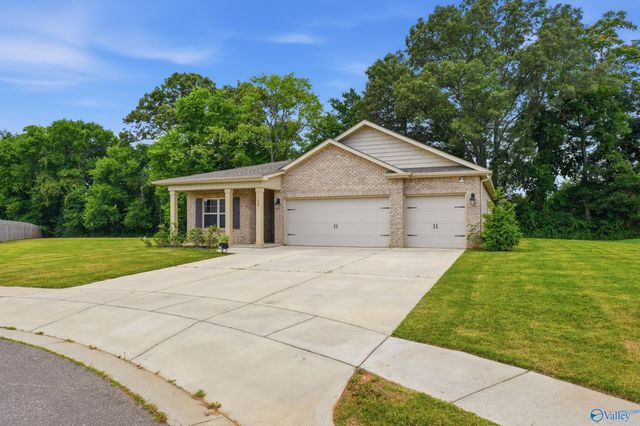 128 Canonbury Drive, New Market, AL 35761