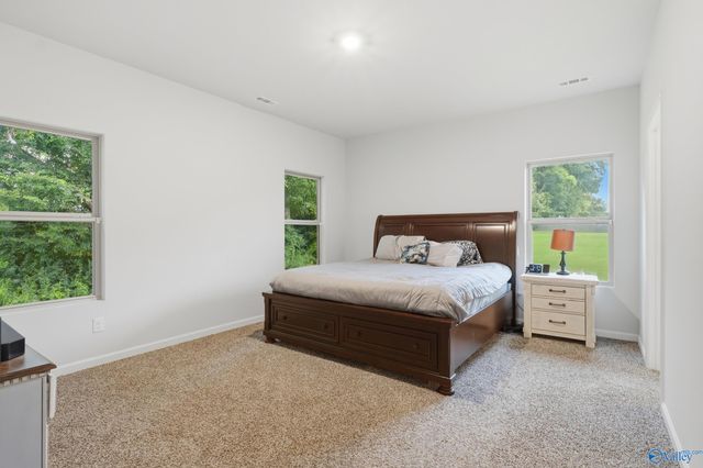128 Canonbury Drive, New Market, AL 35761