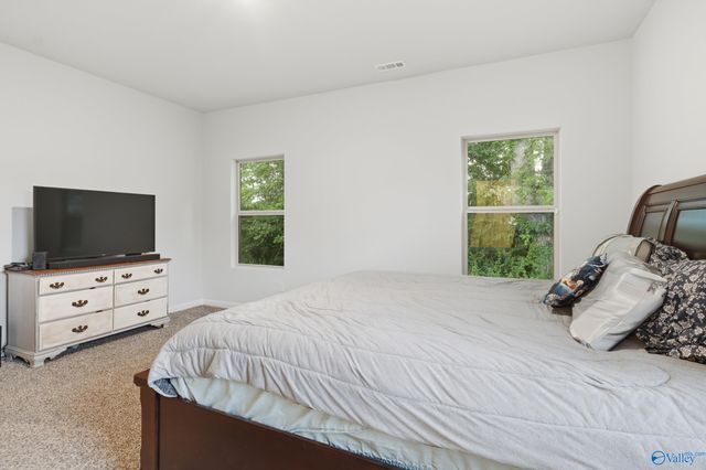 128 Canonbury Drive, New Market, AL 35761