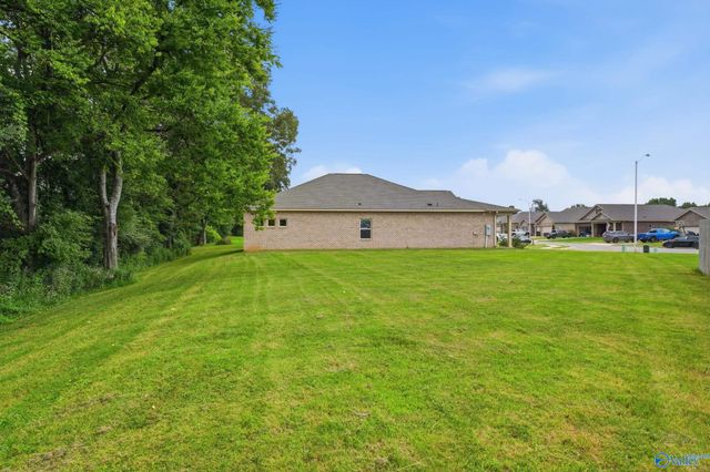 128 Canonbury Drive, New Market, AL 35761