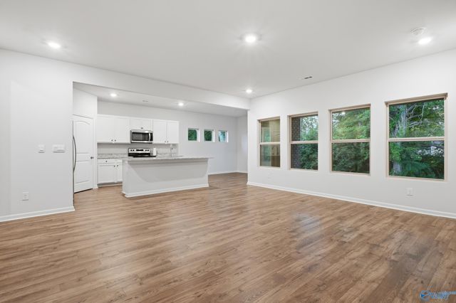 128 Canonbury Drive, New Market, AL 35761