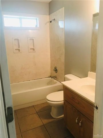 2404 N 31st Lane, Mcallen, TX 78501