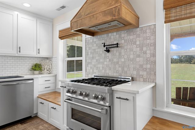 2373 County Road 128, Town Creek, AL 35672